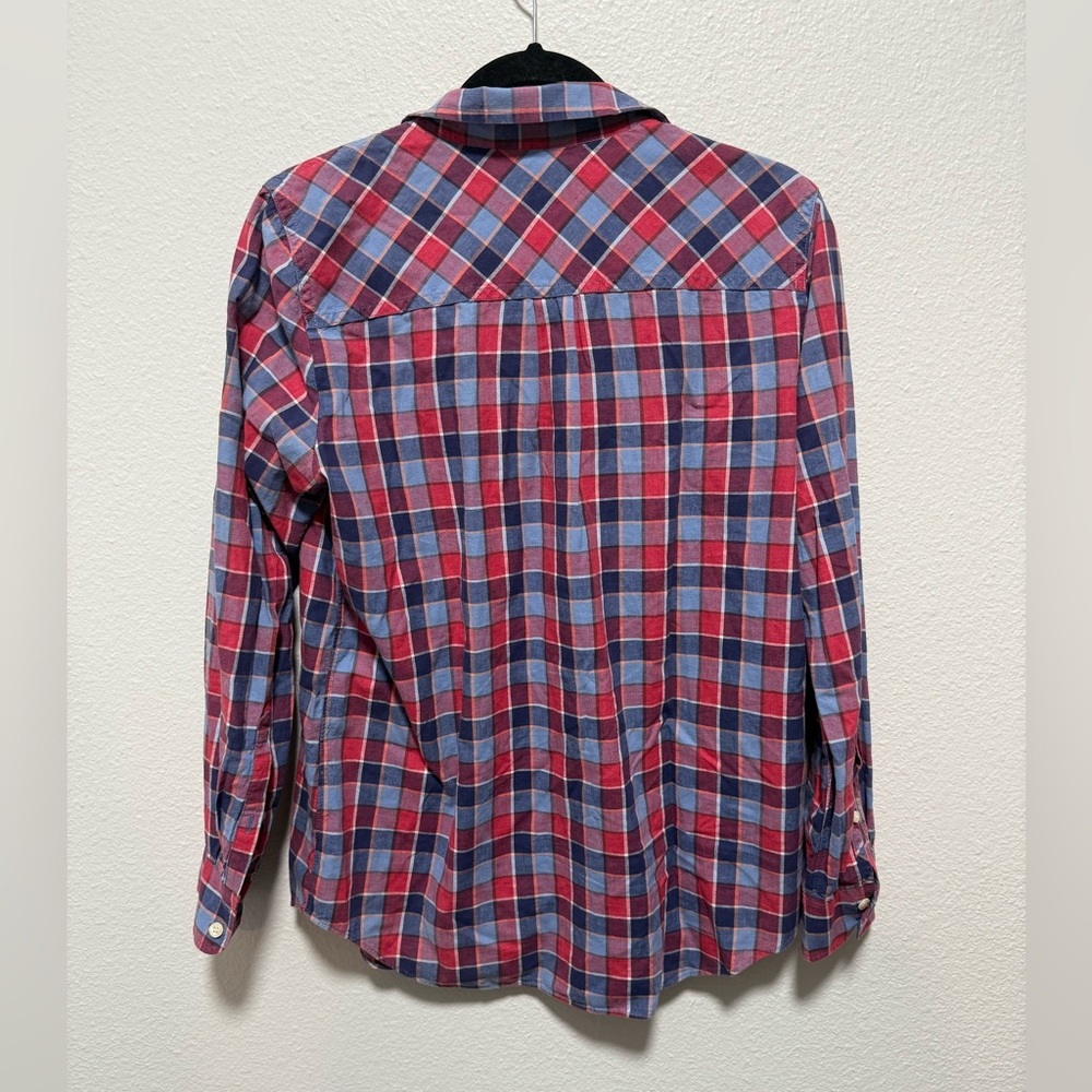 J. Crew Red and Blue Checkered Boy Fit Shirt Size Medium - Picture 4 of 4